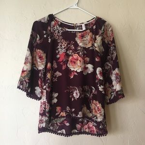 Floral print blouse